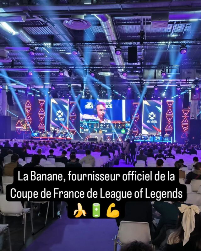 La Banane 🍌 x La Banque Postale Coupe de France de \@‌League of Legends 🎮 : un duo de choc !

Pour faire le plein d’énergie pendant ou entre les matchs, nos e-sportifs ont pu compter sur la banane, LE fournisseur officiel de l'événement ! 💪💛

Après 6 semaines de compétition en ligne, la grande finale s’est déroulée à la Paris Games Week : gamers et supporters, tous avec la banane 🔥

#banane